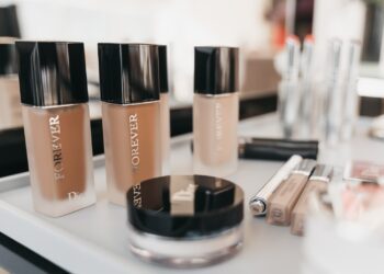 Top 5 Foundation Makeup Reviews Blogs